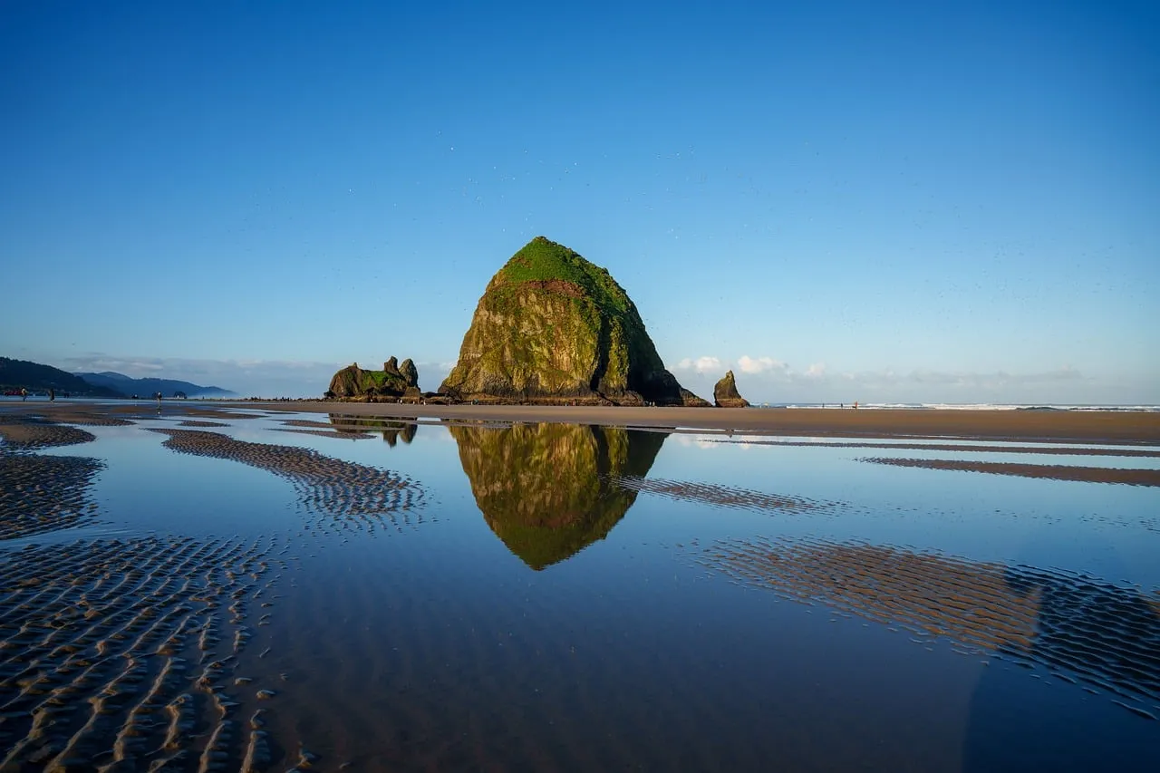 Stunning Cannon Beach Reflection: Oregon Coast Gem