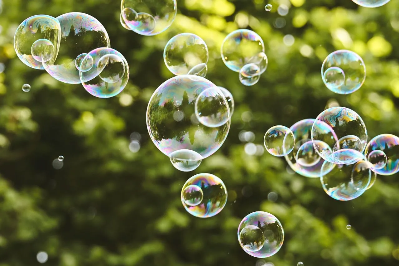 Iridescent Bubbles: Playful Summer Dream Background