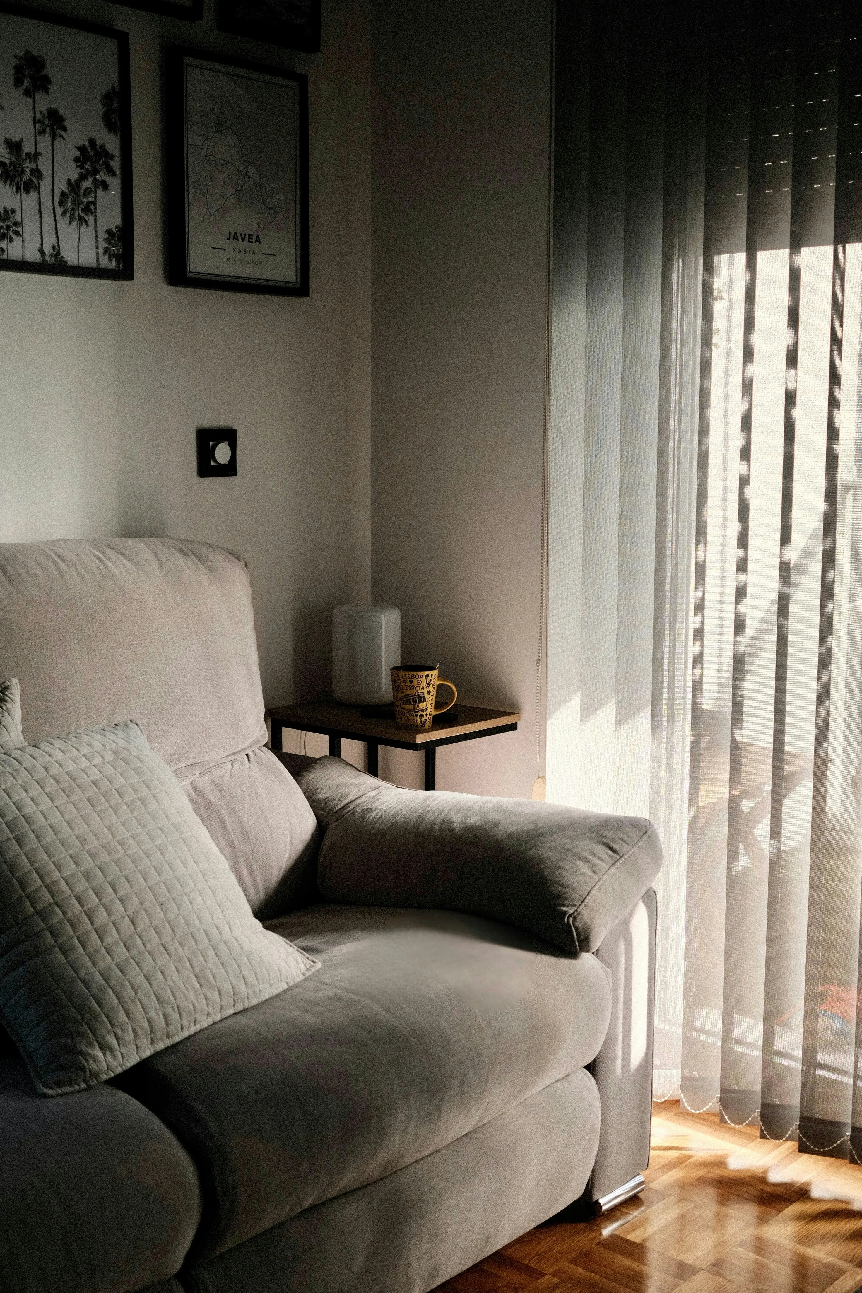 Sun-Kissed Serenity: A Cozy Living Room Retreat