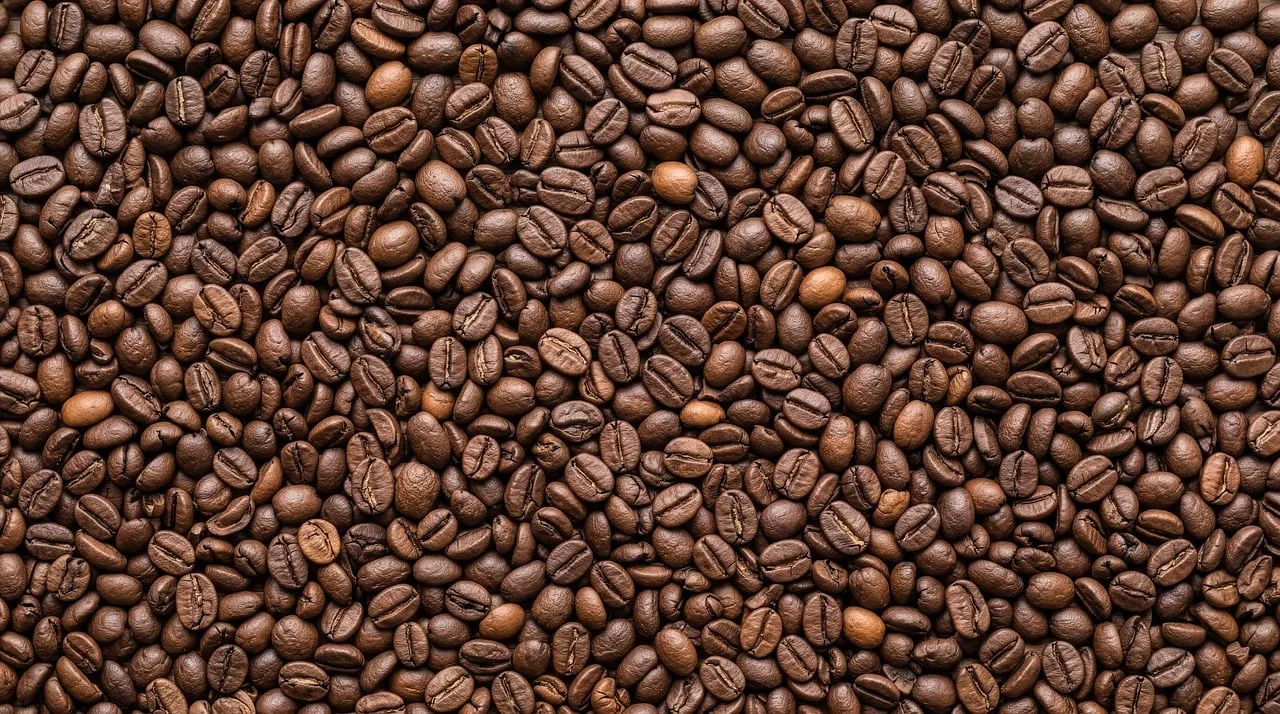 Aromatic Coffee Beans: A Rich, Textured Tapestry