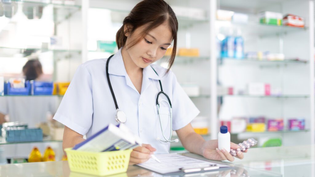 Join Costco’s Pharmacy Assistant Training Program—Your Fast-Track to a Rewarding Career!