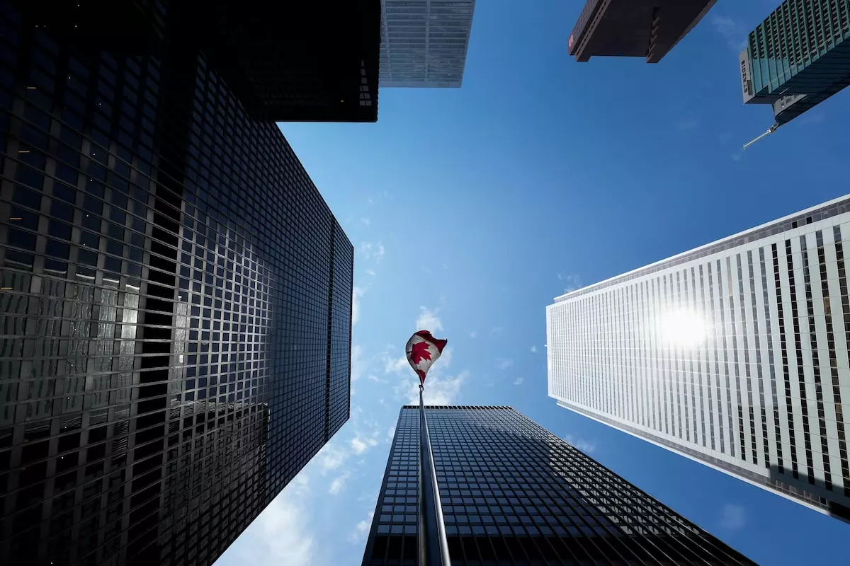 Empowering Canadians: The Importance of Informed Financial Advice