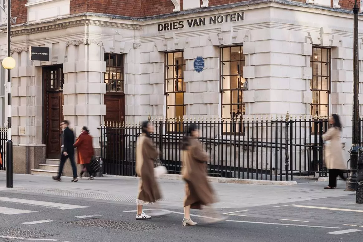Global Expansion: Dries Van Noten Elevates Fashion and Beauty Experience
