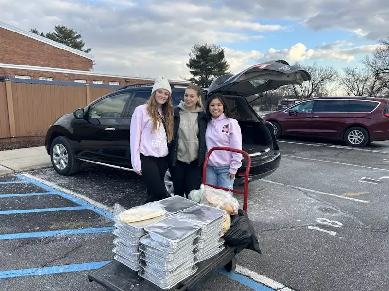 Fostering Community Bonds: Sorority Partners with Food Rescue Organization