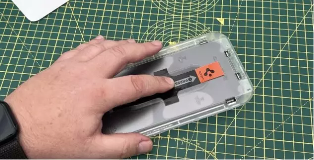 Top iPhone 15 Screen Protectors: Expert-Tested Choices