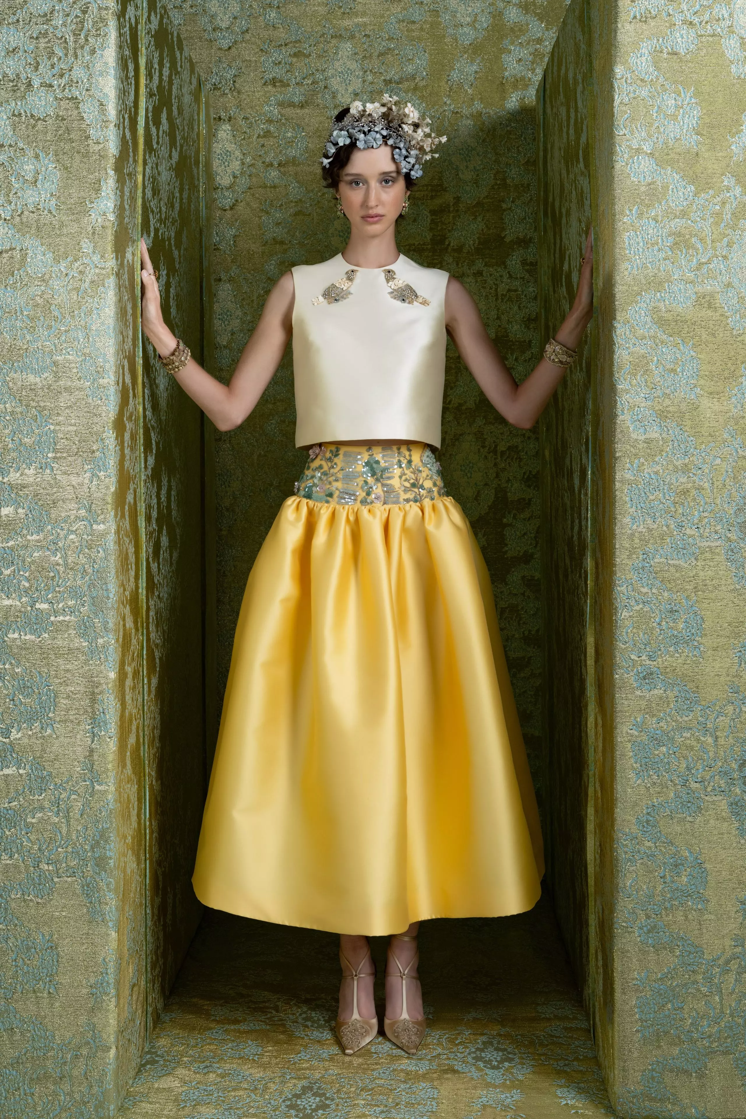 Reem Acra's Spring 2026 Collection: A Royal Unboxing Experience