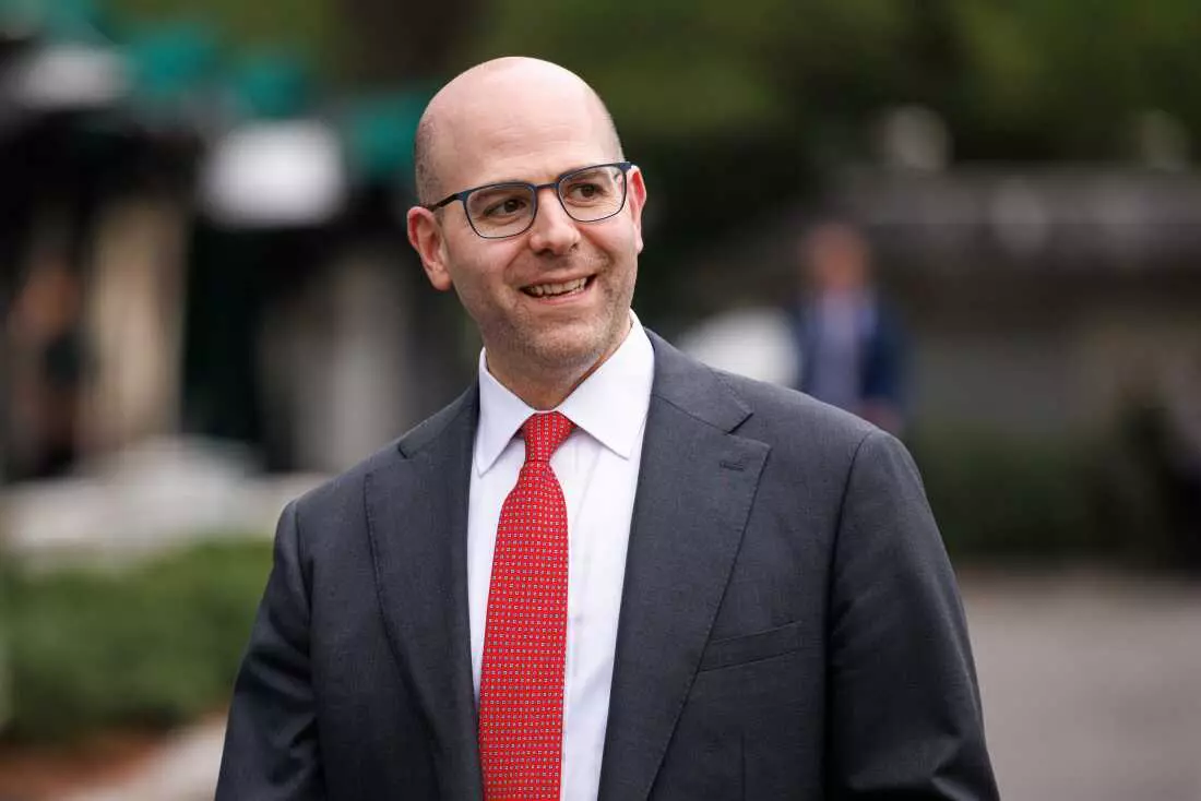 Senate Confirms Stephen Miran to Federal Reserve Board Amid Controversy