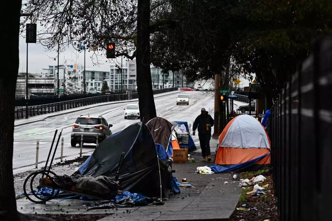 Bipartisan Consensus Emerges on Involuntary Treatment for Homeless Individuals