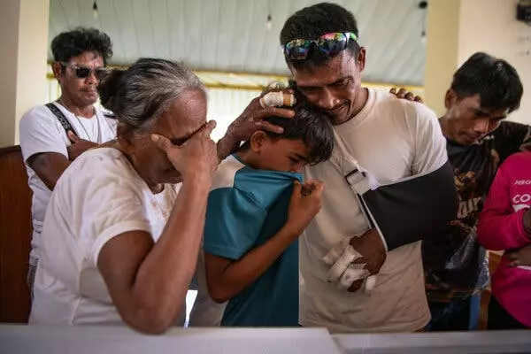 Earthquake Devastates Cebu, Philippines: Families Mourn, Hope Crumbles