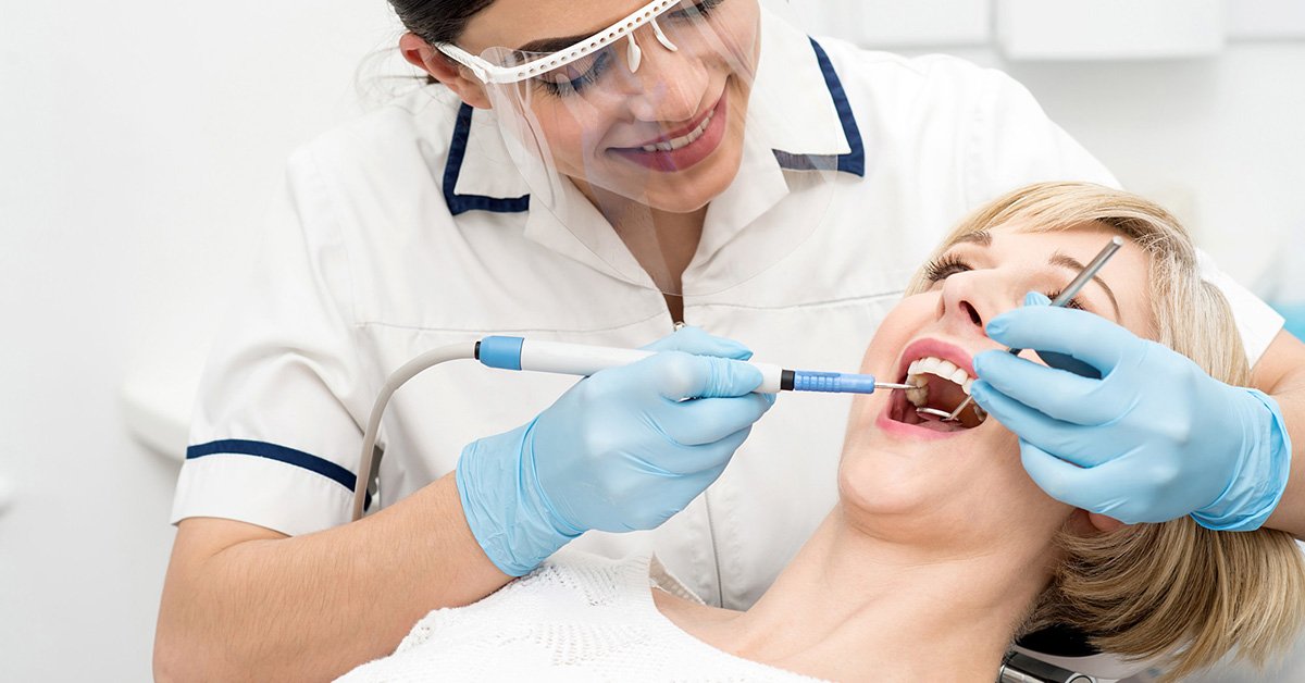 Professional Teeth Cleaning — a plain, useful guide