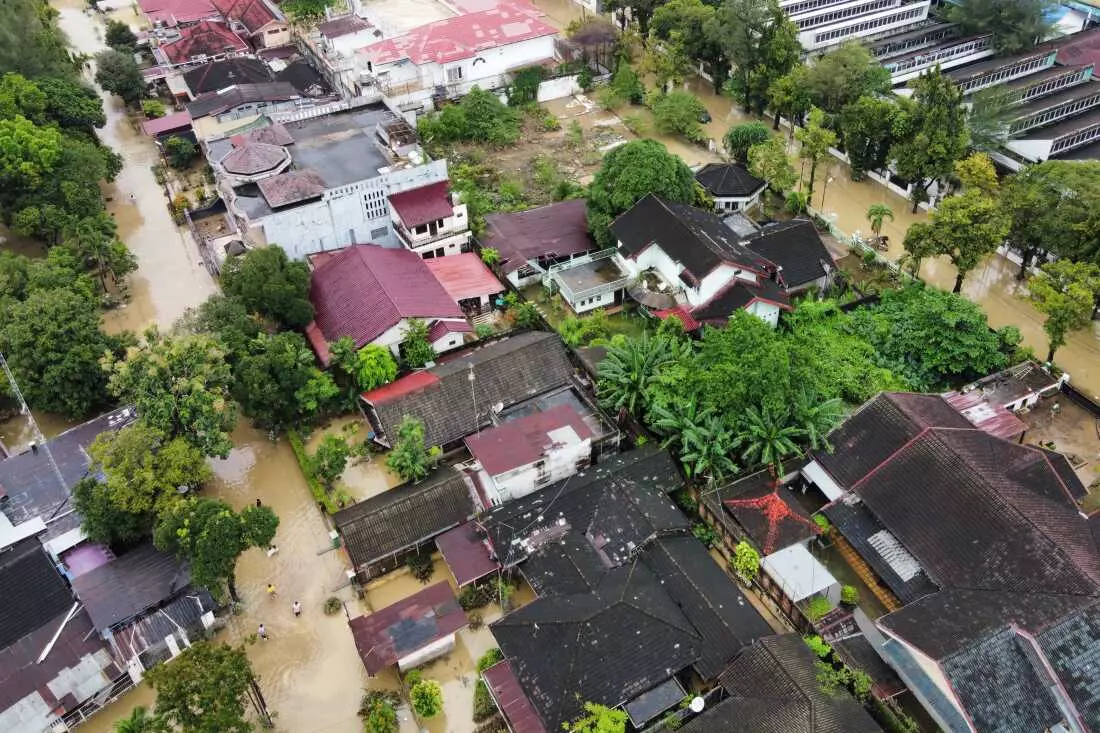 Devastating Floods and Landslides Claim 174 Lives in Sumatra, Indonesia