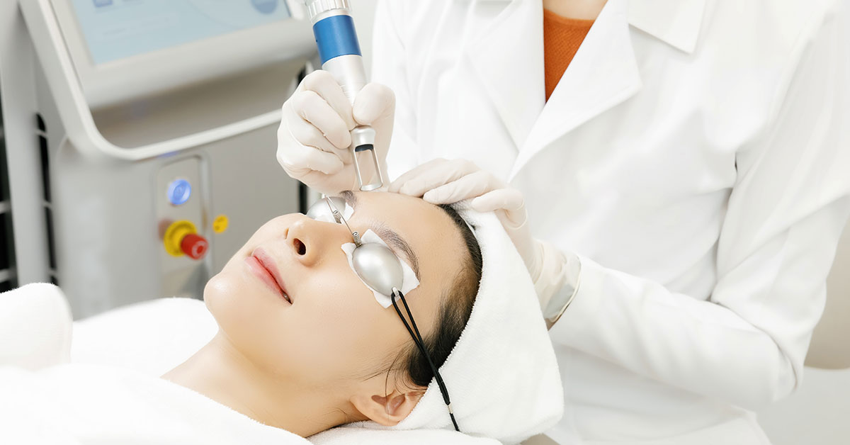 A Guide to Laser Procedures for the Under-Eye Area