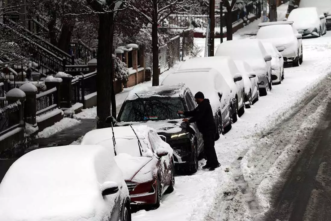 Severe Winter Weather Grips US, Disrupting Holiday Travel