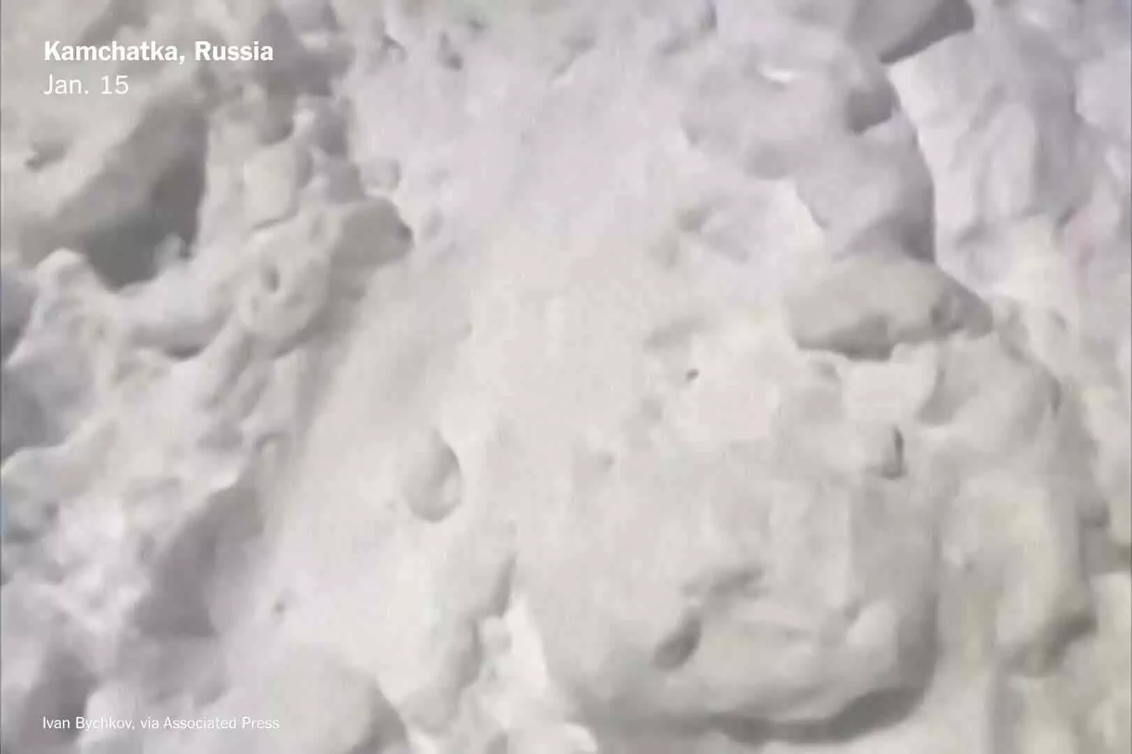 Unprecedented Snowfall Engulfs Russia's Far East City