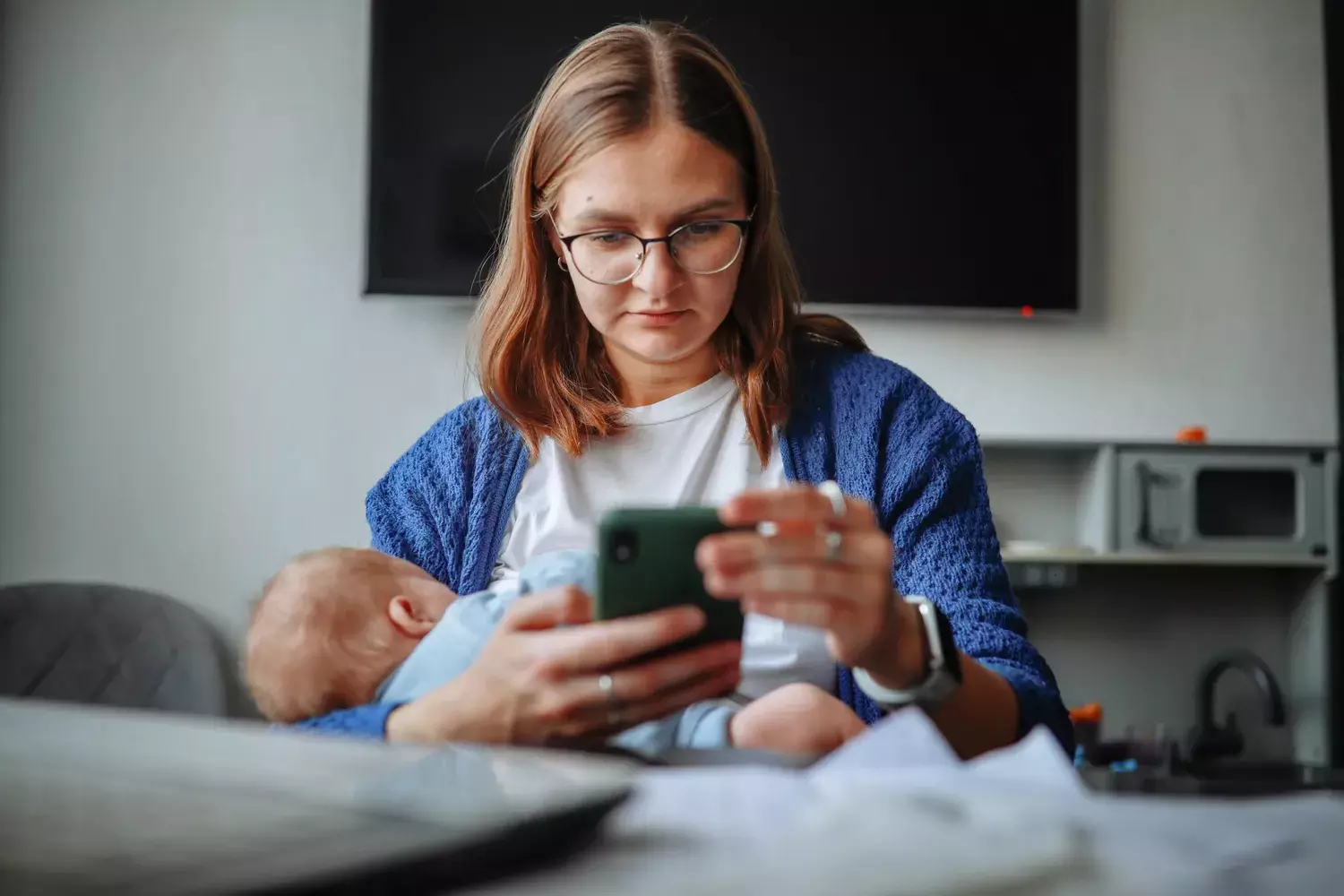 Navigating Birth Stories on Social Media: A Modern Dilemma