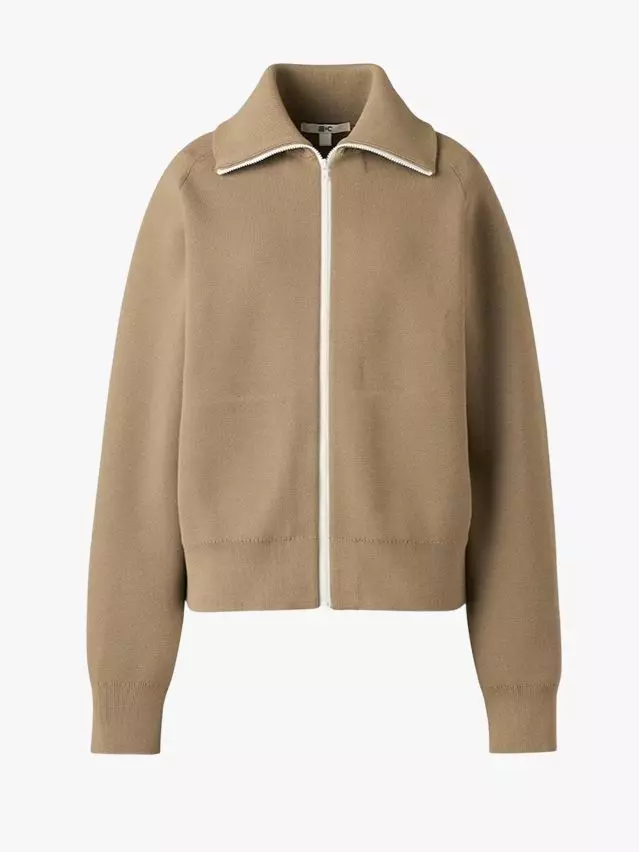 Uniqlo's Latest 'C' Collection: A Blend of Elegance and Practicality for Spring