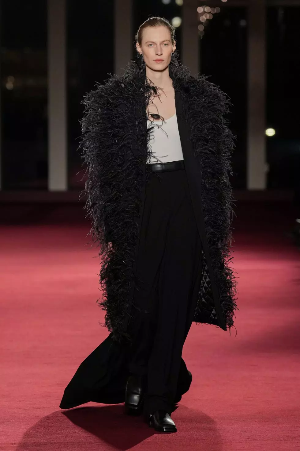 Michael Kors's 45th Anniversary Show: A Celebration of American Glamour at the Metropolitan Opera