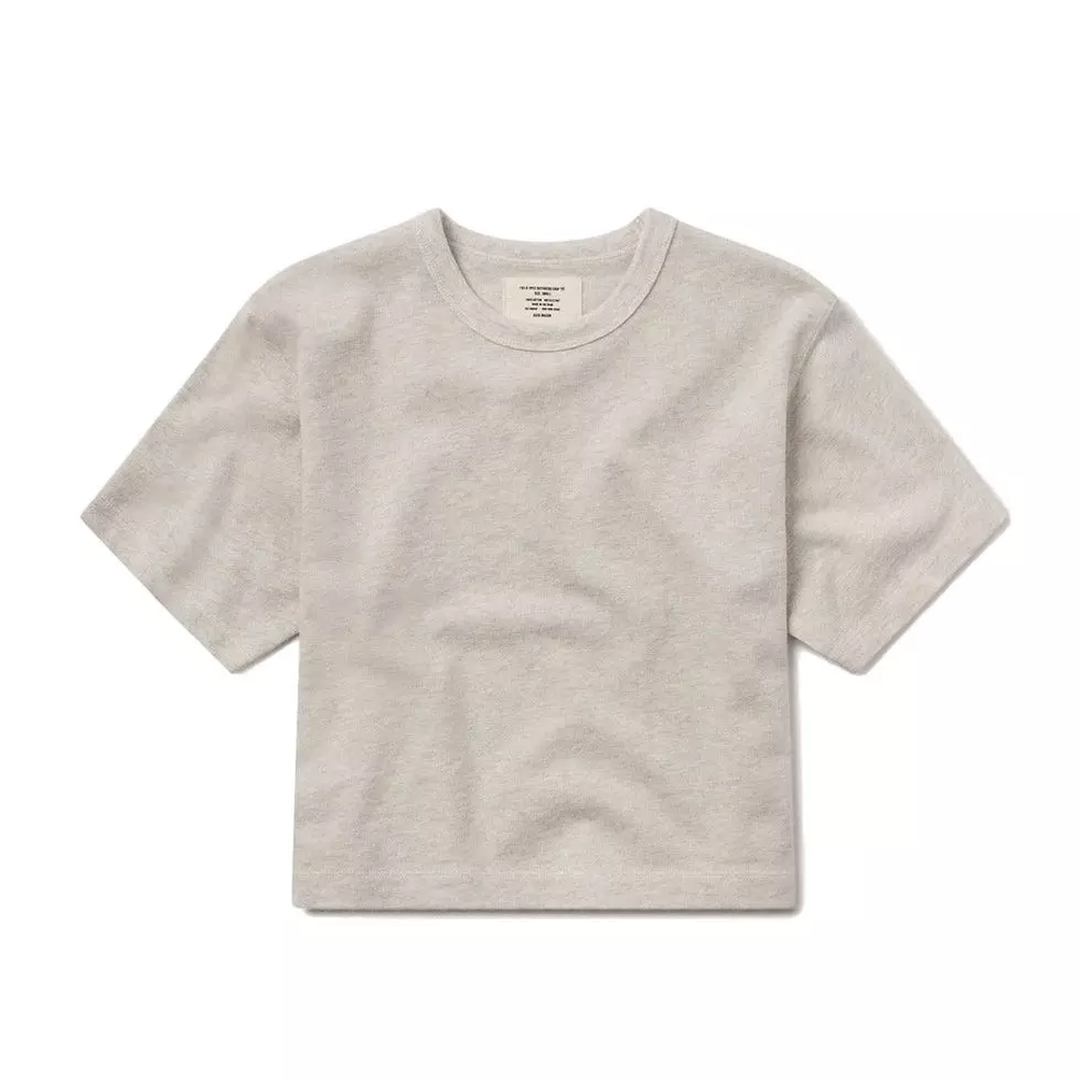 The Ultimate Guide to Women's T-Shirts: Styles, Materials, and Expert Tips