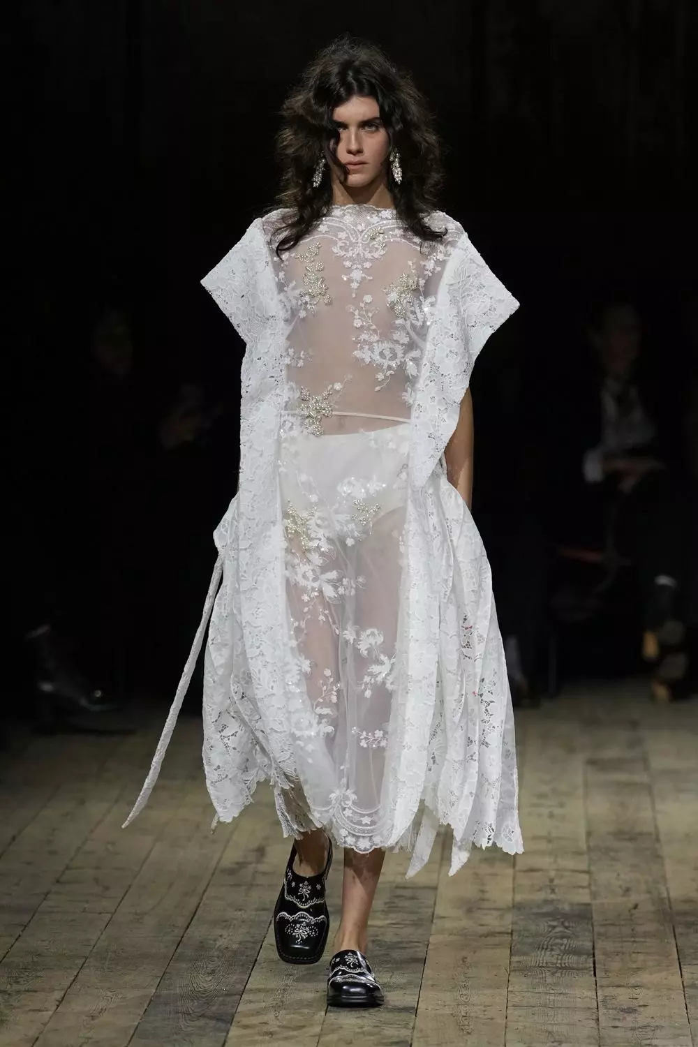Simone Rocha Fall 2026 Ready-to-Wear Collection Unveiled