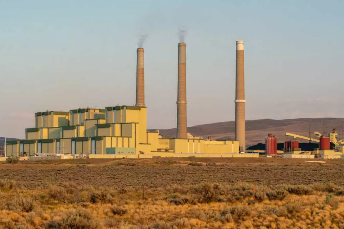 Federal Mandate on Coal Plant Sparks Legal Battle in Colorado