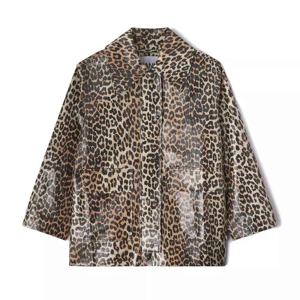 Embrace the Wild: Stylish Leopard Print Coat Combinations for Every Occasion