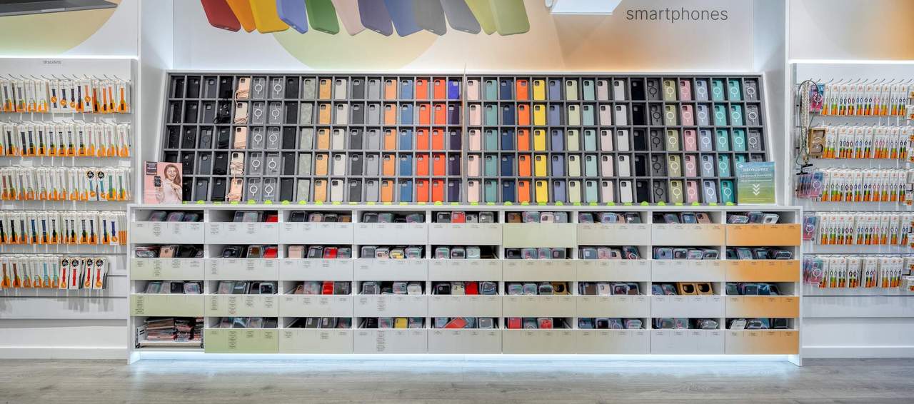 Smart Tech, Smarter Choices: Why iServices Is Your Go-To for Gadgets & Repairs