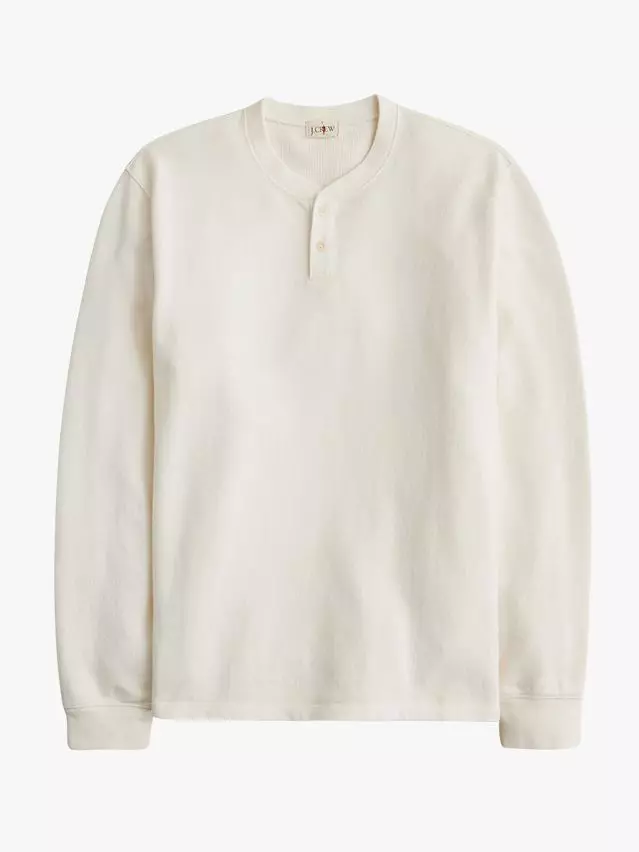 The Resurgence of Henley Shirts: A Fashion Redemption