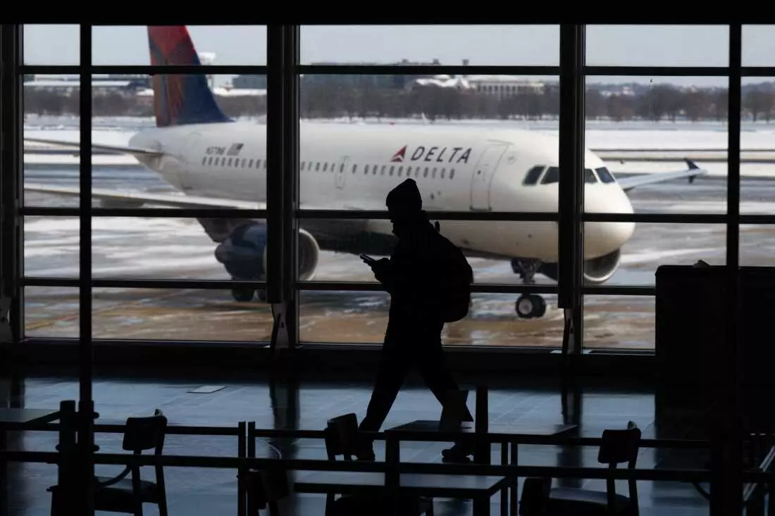Congressional Air Travel Perks Grounded Amidst DHS Shutdown