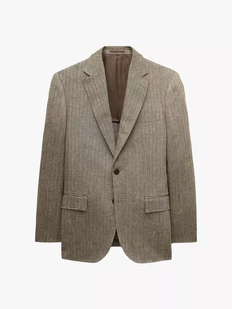 A Guide to the Best Summer Wedding Suits for Men