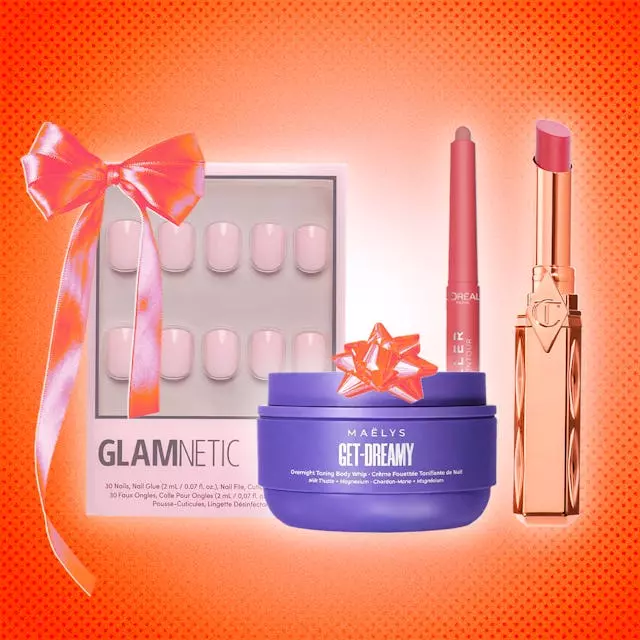 Top Beauty Gifts Moms Actually Desire, According to Experts