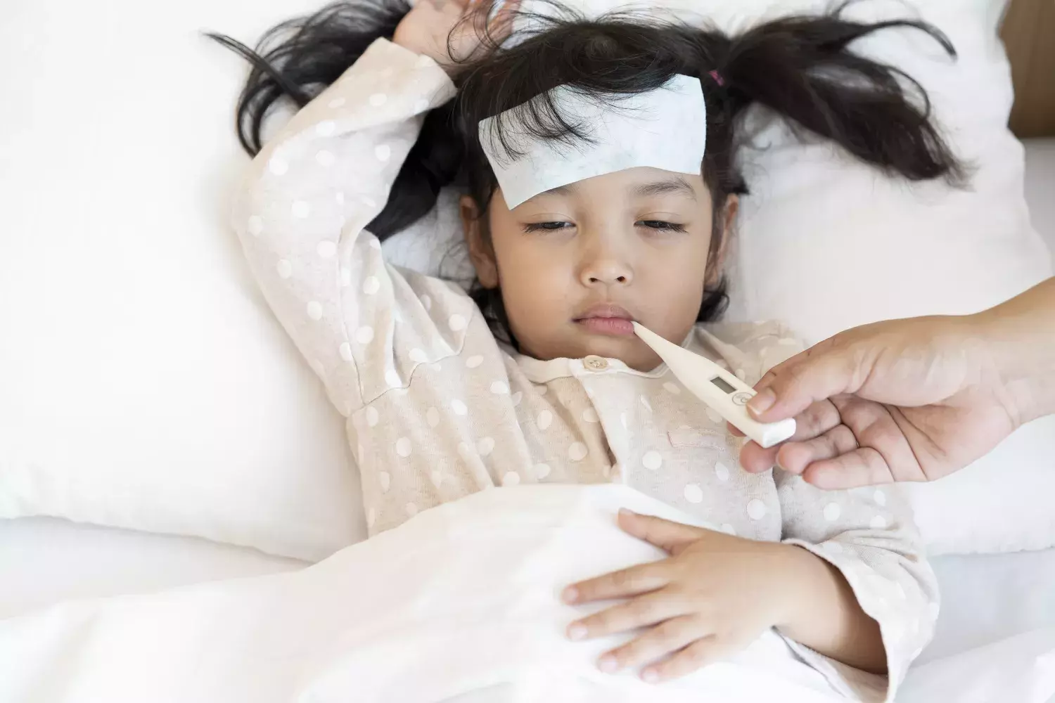 Comprehensive Guide to Managing Childhood Fever: Dos and Don'ts for Parents