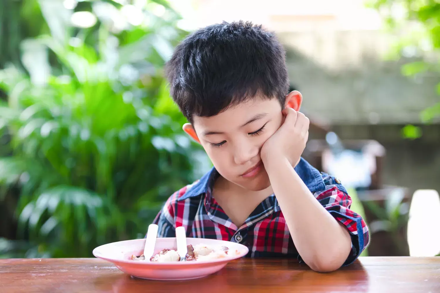 Rethinking 'Clean Plate Club': How to Foster Healthy Eating Habits in Children