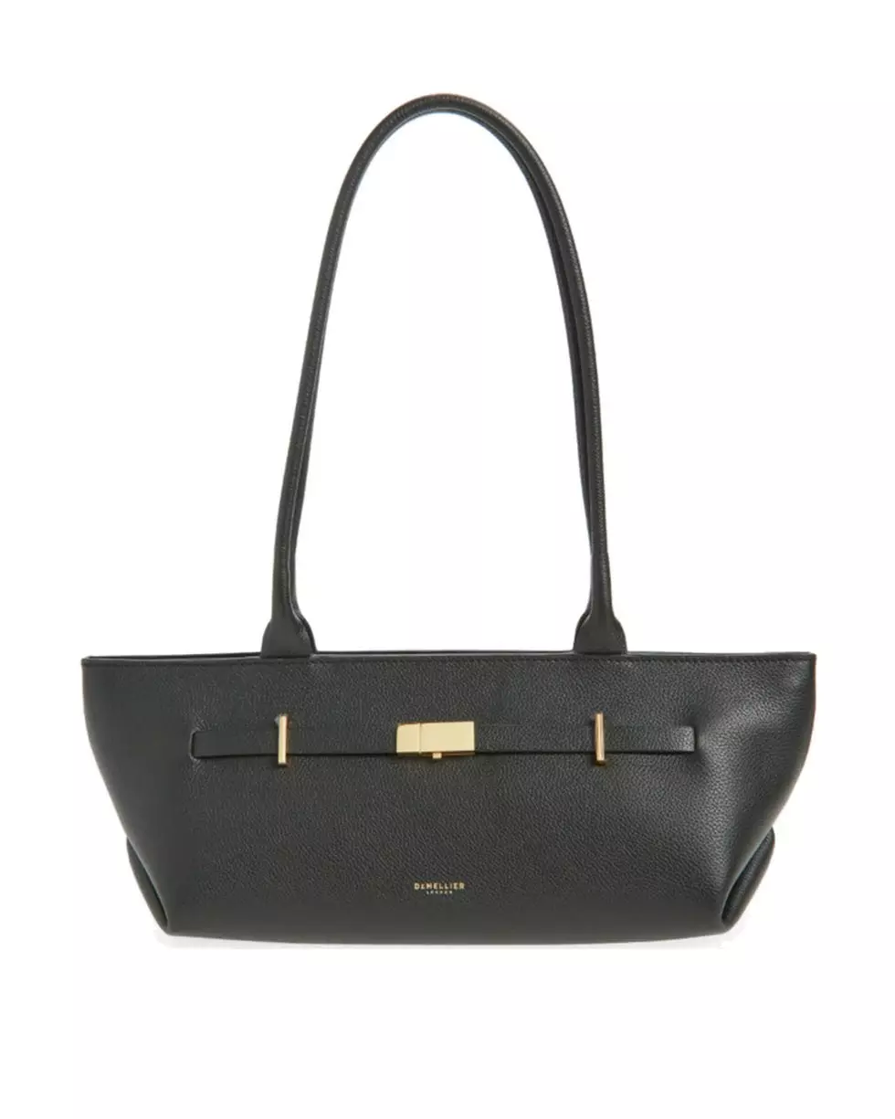 Anne Hathaway's Chic Shoulder Bag and Other Must-Have Spring Styles