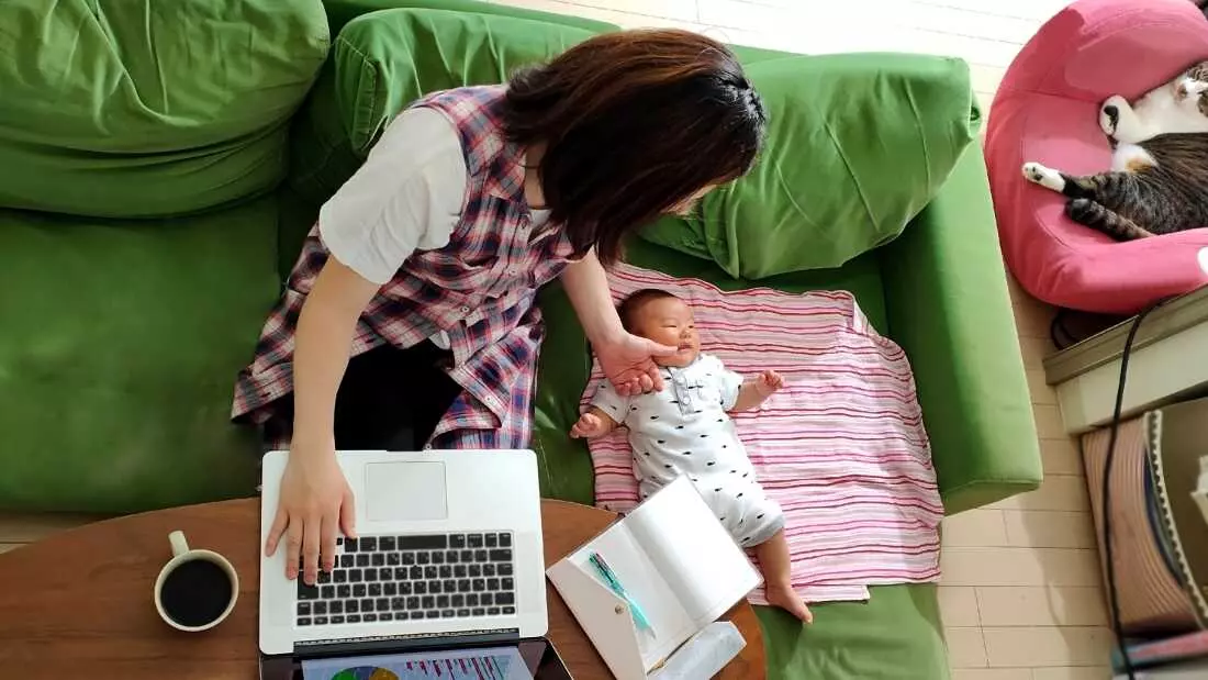 Navigating Parenthood and Professional Life: Strategies for Working Parents