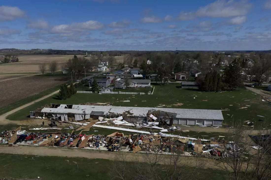 Midwest Communities Begin Recovery After Weekend Tornado Outbreak