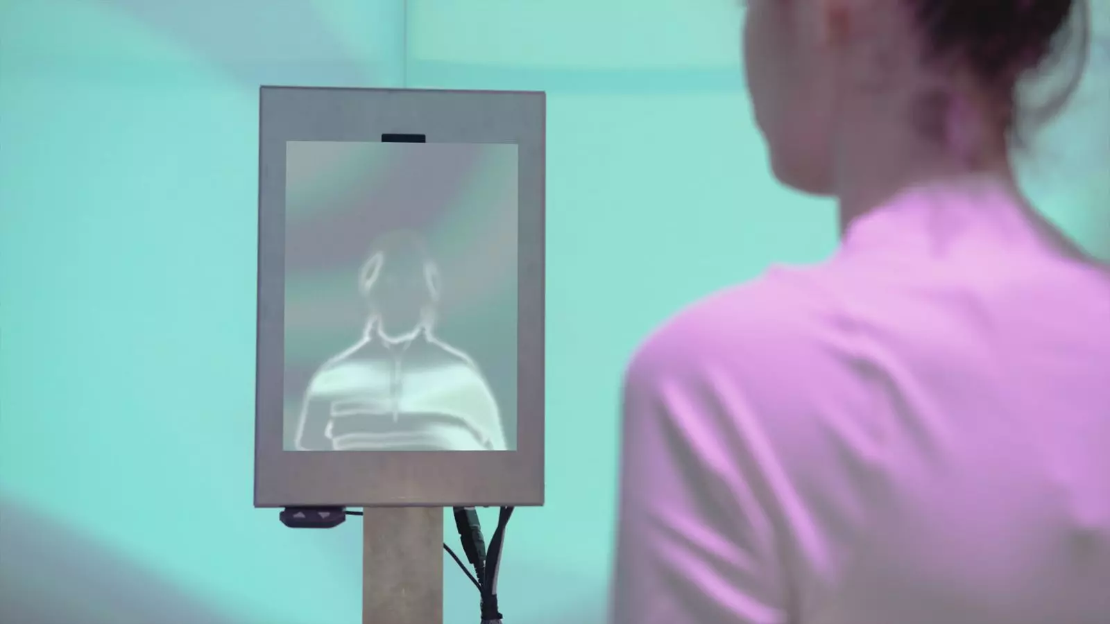 The Future of AI in Luxury Fashion: Enhancing Human-Centric Experiences