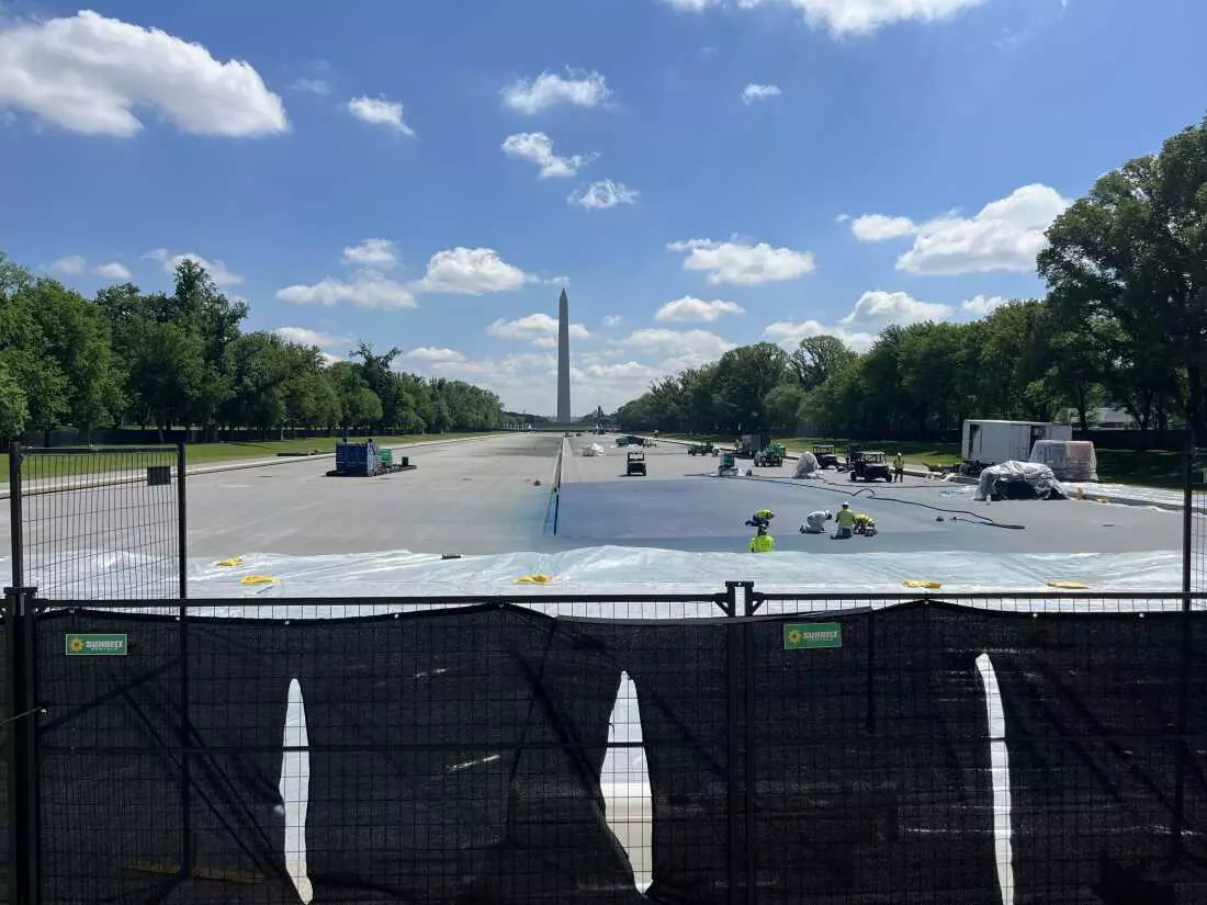 Controversial Transformation: Washington D.C.'s Reflecting Pool Undergoes 'American Flag Blue' Makeover
