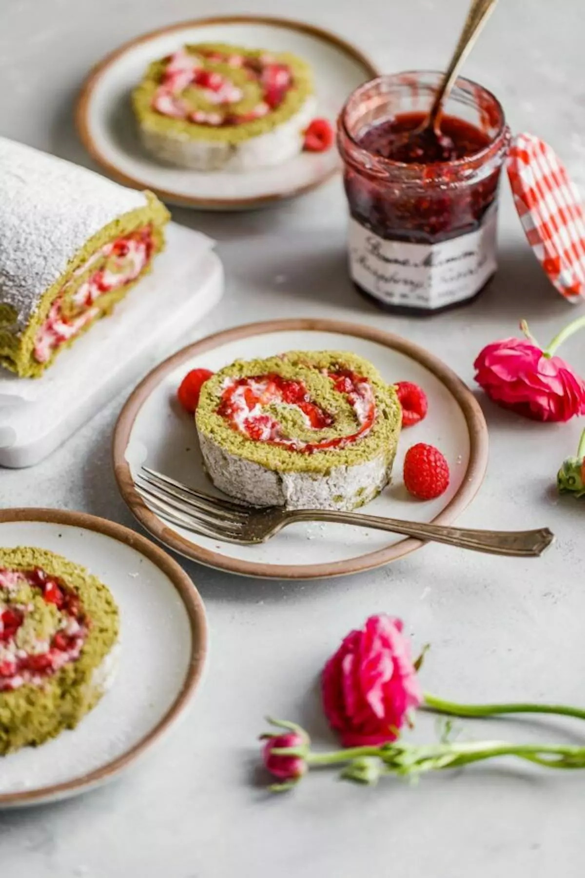 Twelve Exquisite Desserts to Delight Mothers on Their Special Day