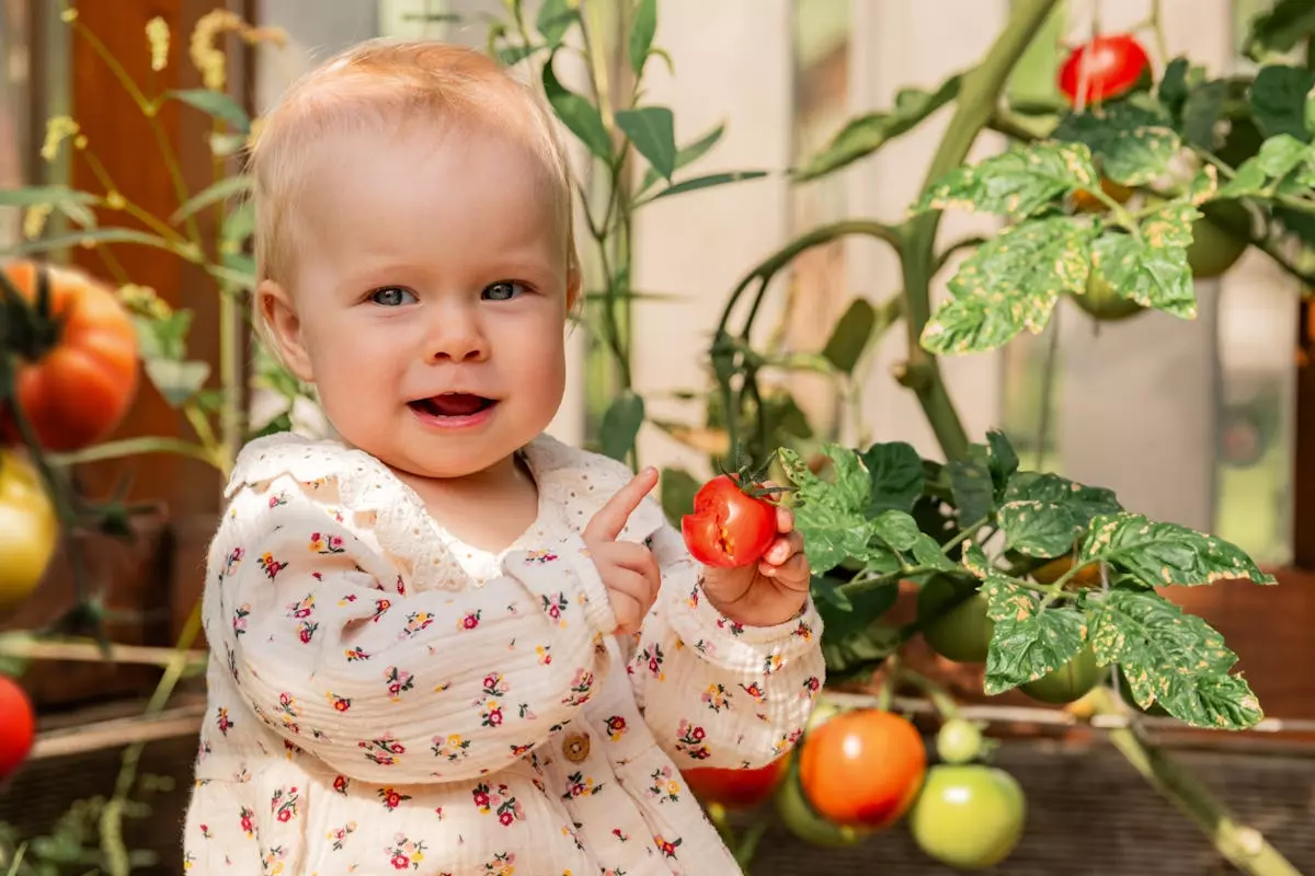 22 Girl Names Evoking Summer Vibes