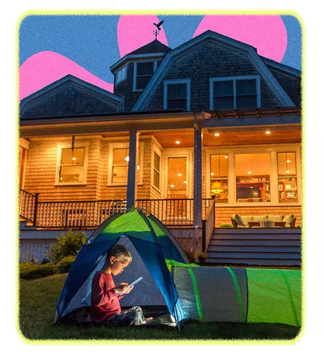 Transform Your Backyard into a Dreamy Staycation Spot