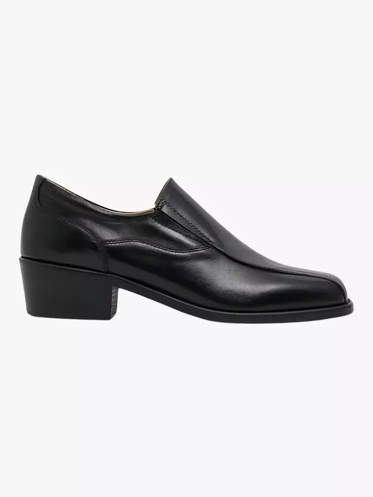 Exploring Unique Loafer Styles: A Guide to Distinctive Footwear