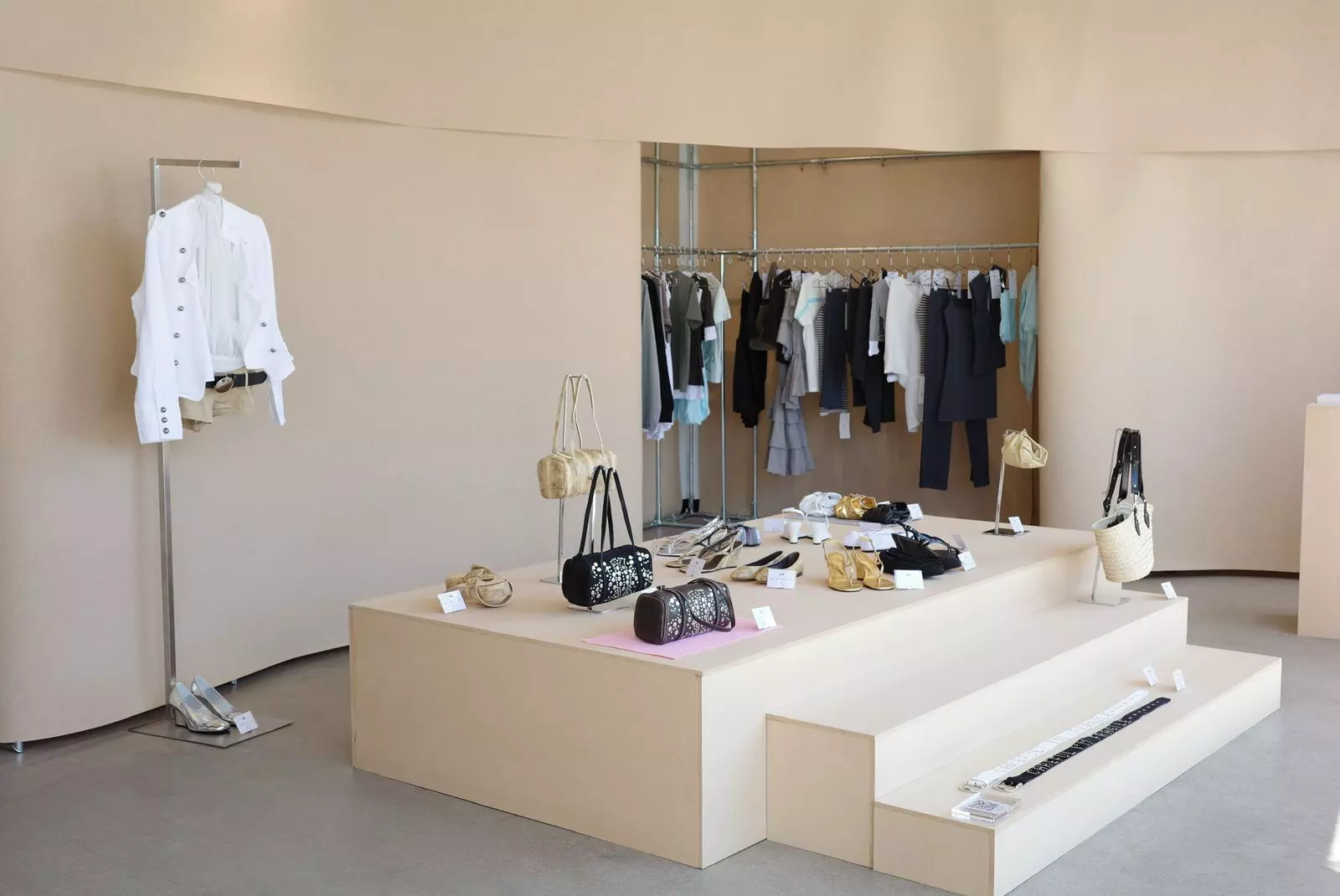 Fashion Brands Thrive with US City Pop-Ups