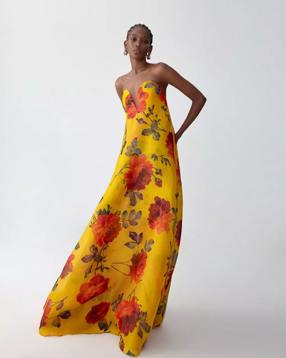 Elegant Black-Tie Wedding Guest Attire: A Curated Selection of Dresses